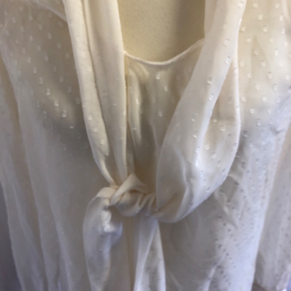Jessica Simpson Ivory/Cream See Through Medium - Picture 4 of 8